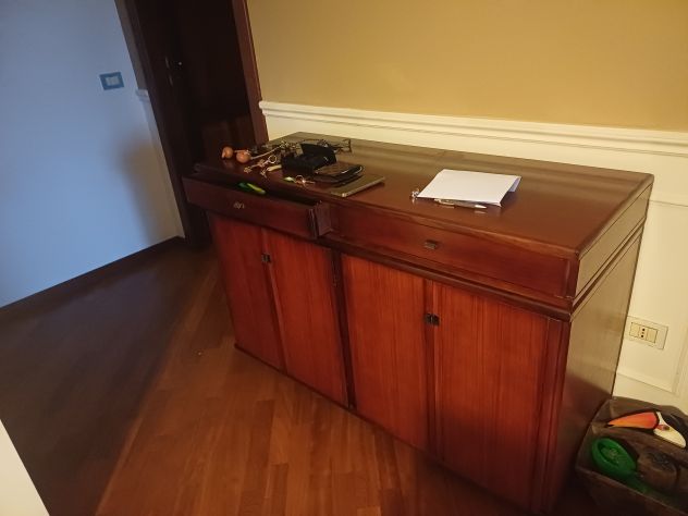Svendo 4 mobili sala massiccio
