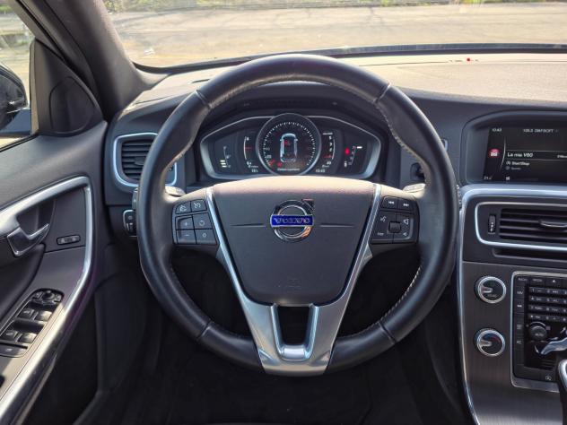 Volvo V60 Cross Country CV-150 D3 Geartronic Summum 2016-E6 Automatico - Foto 8