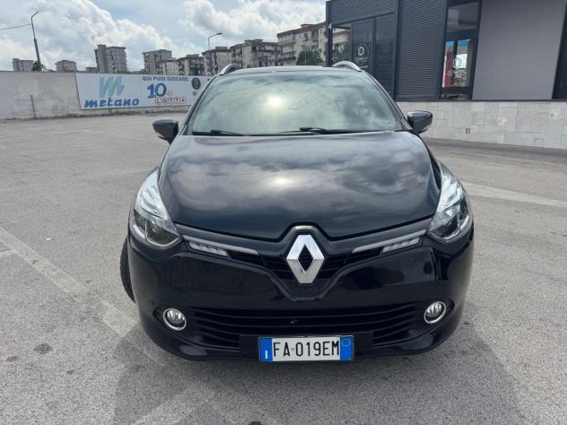Renault Clio Sporter dCi 8V 90CV COSTUME NATIONAL - Foto 4