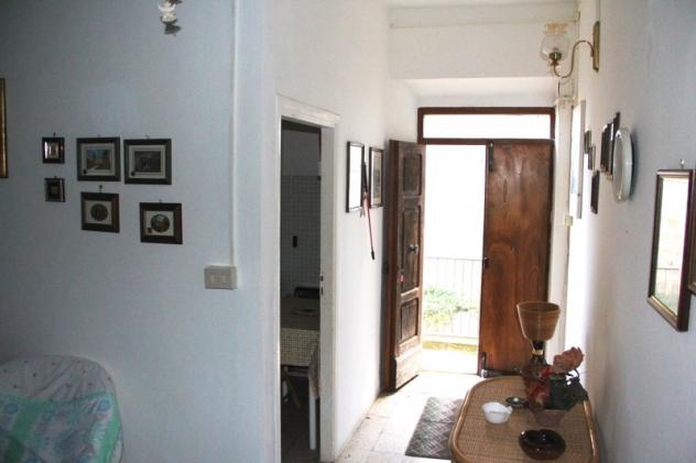 Bagnoregio - Vendesi appartamentino da ristrutturare con soffitta. Ottimo investimento a due passi da Civita di Bagnoregio. - Foto 4