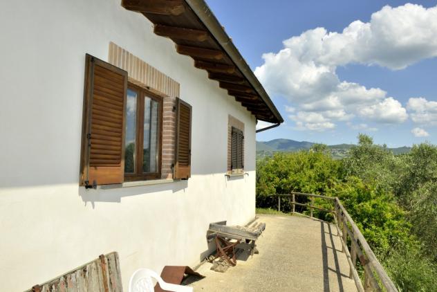 Singola in vendita a Baschi