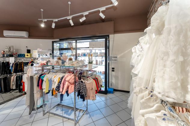 Abbigliamento in vendita a Belpasso - Foto 20