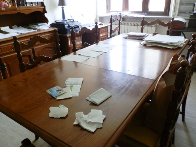 Vari articoli di arredamento in legno massiccio - Foto 3