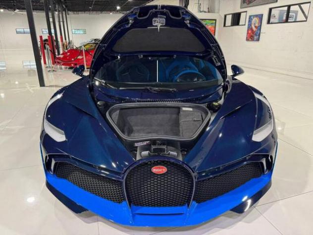 BUGATTI Divo DIVO 8.0 W16 1500 HP "1 of 40 FOR THE WORLD" rif. 22757652 - Foto 6