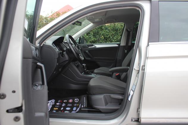 Volkswagen Tiguan 2.0 TDI SCR DSG Business BlueMotion Technology - Foto 8
