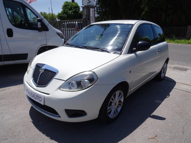 Lancia Ypsilon 1.2 69 CV UNYCA OK NEOPATENTATI - Foto 6