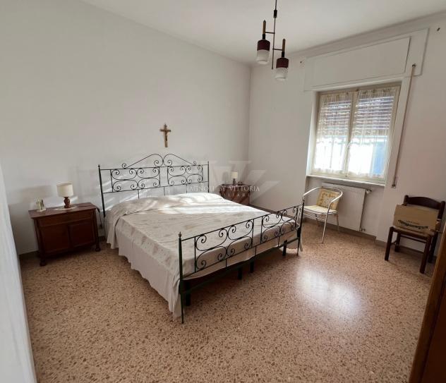 APPARTAMENTO di 7 vani e di 133 mq (PIETRASANTA - Pietrasanta ) rif. 604/VE - Foto 4