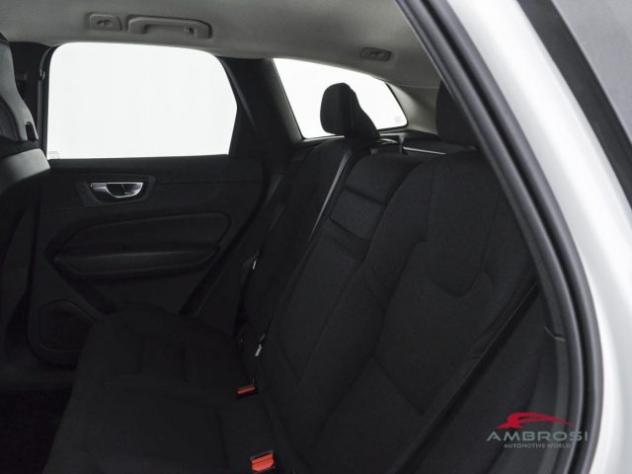 VOLVO XC60 B4 Geartronic Momentum Auto rif. 23371057 - Foto 10