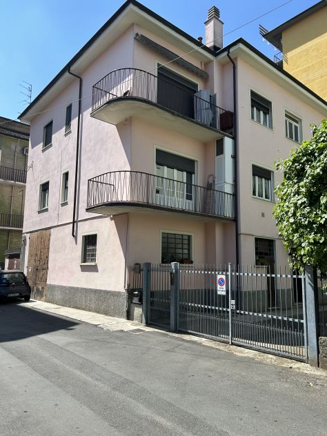 QUADRILOCALE IN VENDITA CENTRO NOVI L. - ZONA TRANQUILLA