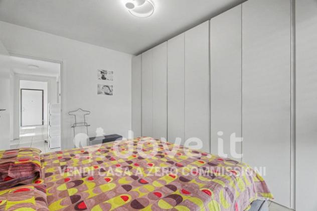 Appartamento di 84 m² con 3 locali e box auto in vendita a Uggiate con Ronago - Foto 20