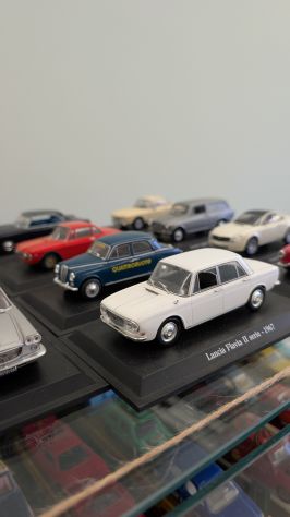 Lotto modellini Lancia Norev 1/43 basetta + nome - Foto 7