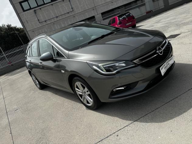 Opel Astra 1.6 CDTi 110CV S&S Tourer Innovation 2017 - Foto 2