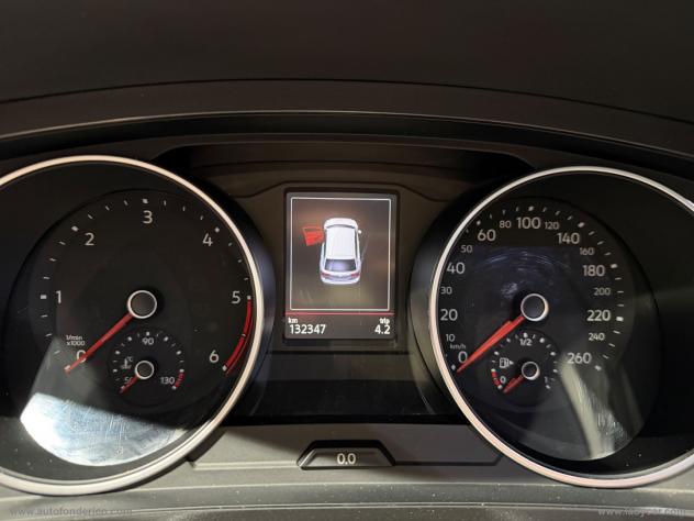 VOLKSWAGEN Tiguan 2.0 TDI 150CV SCR DSG Life - Foto 9