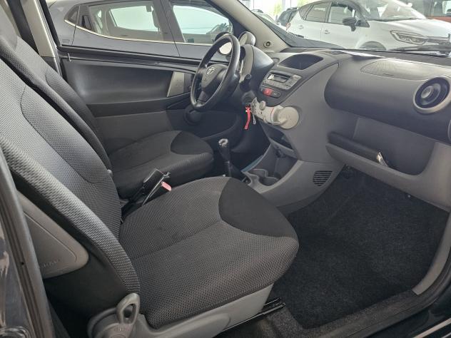 Toyota Aygo 1.0 12V VVT-i 3 porte Sol - Foto 10
