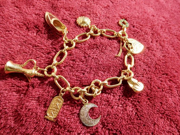 Braccialetto in oro giallo 18K con n. 7 charms in oro - Foto 2