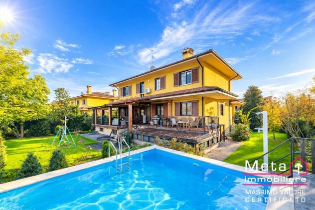 Lussuosa villa unifamiliare