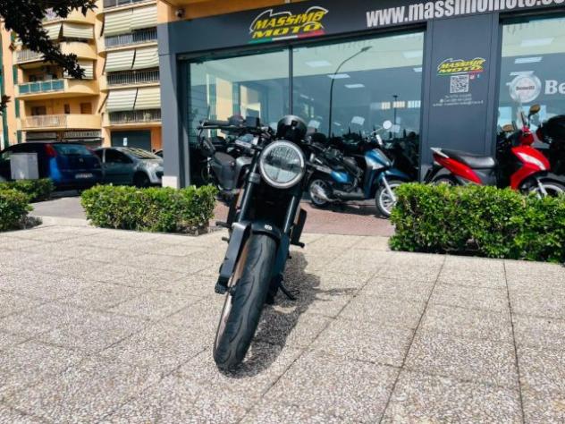 HUSQVARNA Svartpilen 401 TUTTO INCLUSO ANCHE PASSAGGIO! MINI RATE rif. 24022184 - Foto 2