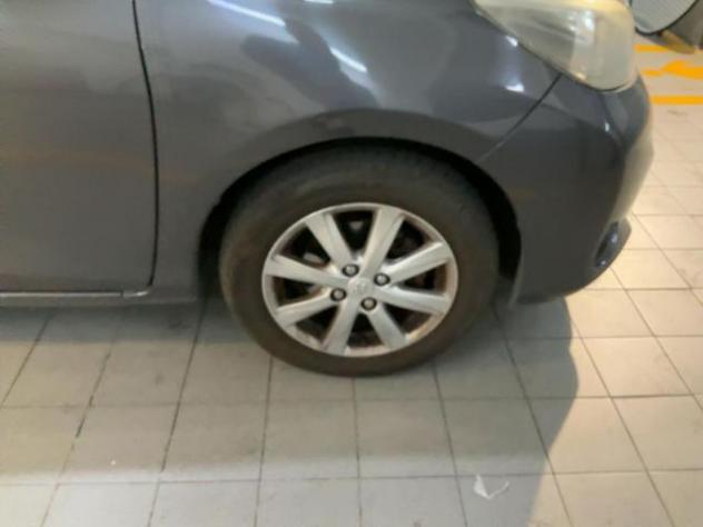 TOYOTA Yaris 1.0 5 porte Lounge rif. 24122674 - Foto 6
