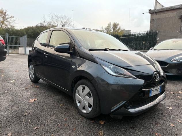 Toyota Aygo 1.0 VVT-i 69 CV 5 porte x-cool TSS - Foto 3