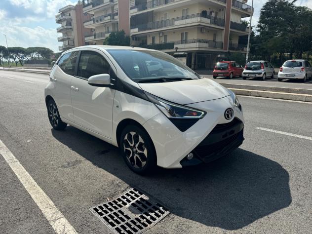 Toyota Aygo 1.0 VVT-i 72 CV 5 porte x-play MMT LED CAR PLAY PDC BLUETOOTH CERCHI 16 KAMERA NAVI PDC - Foto 2