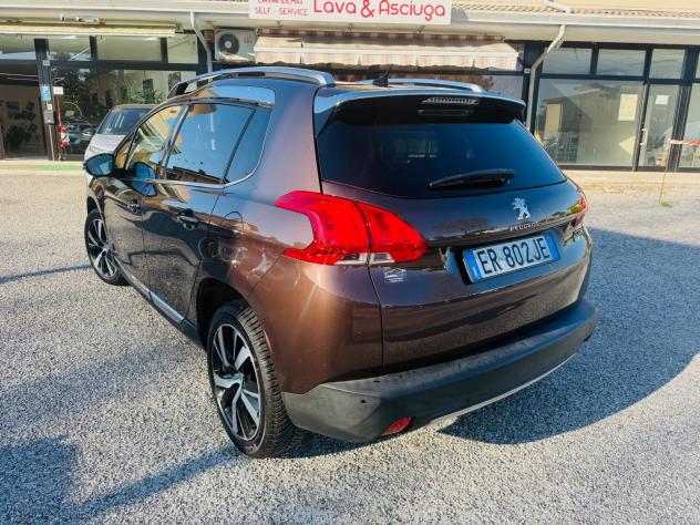 Peugeot 2008 1.6 e-HDi 115 CV Stop&Start Allure - Foto 7