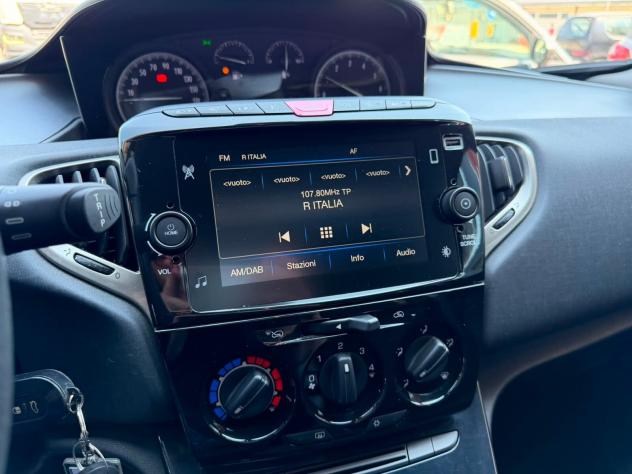 Lancia Ypsilon 1.0 Hybrid Gold - Foto 10