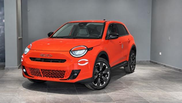 FIAT 600 (2023--) 600 Hybrid 110 CV DCT MHEV La Prima - Foto 2