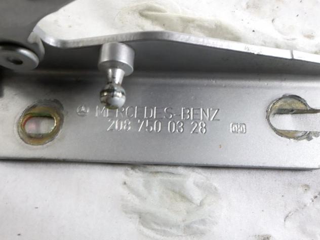 2087500328 CERNIERA PORTELLONE COFANO POSTERIORE BAULE LATO SINISTRO MERCEDES CLASSE CLK 200 A208 2.0 B 120KW 6M 2P (2001) RICAMBIO USATO - Foto 5