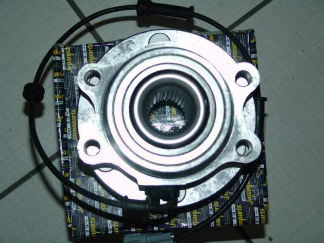 Mozzo ruota anteriore nissan navara 2.5 dci 2005 402024x01a