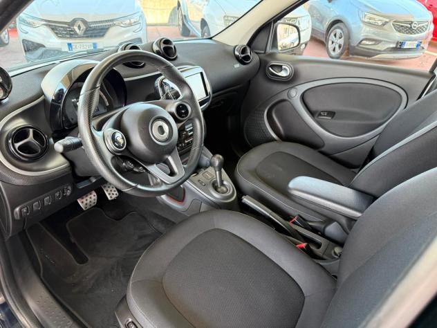 smart forfour 0.9 T 90CV Passion Twinamic , CAMBIO AUT - TETTO - Foto 9