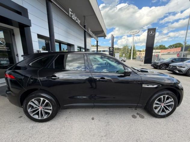JAGUAR F-Pace 2.0 D 180 CV AWD aut. R-Sport rif. 23718822 - Foto 3
