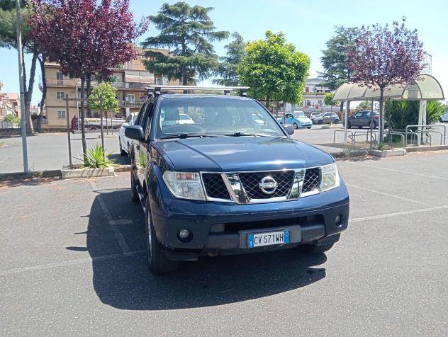 Nissan Pathfinder 2.5 dCi SE - Foto 3