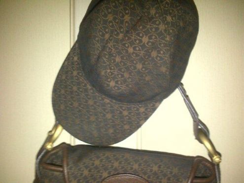 Borsa e cappello coccinelle - Foto 3