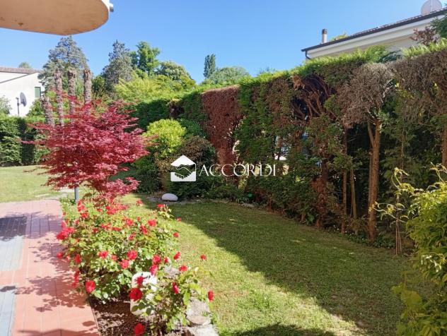 RIF.LLA20 - APPARTAMENTO RISTRUTTURATO CON GIARDINO CENTRO DI ABANO - Foto 2