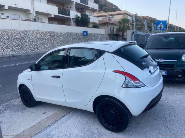 LANCIA Ypsilon 1.0 FireFly 5pS&S Hyb. Eco Silv. - Foto 6
