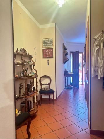 V000592 - NUDA PROPRIETÀ – Trilocale su tre livelli in centro città - Foto 12