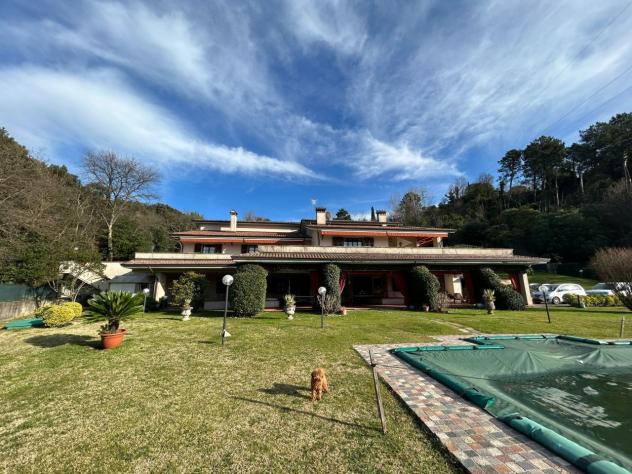 Villa in vendita a Sarzana