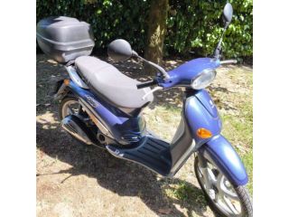 Vendesi Piaggio Liberty 50 4T eccellente condizioni