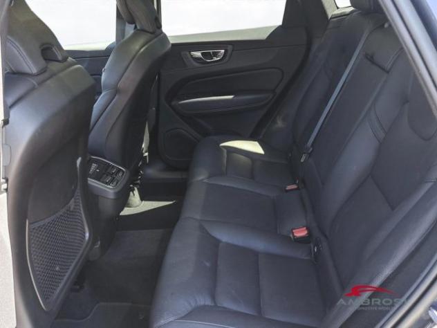 VOLVO XC60 B4 (d) AWD automatico Ultimate Dark rif. 23894482 - Foto 10