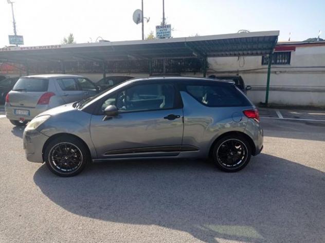 DS AUTOMOBILES DS 3 1.4 HDi 70 Just Black rif. 23047617 - Foto 2