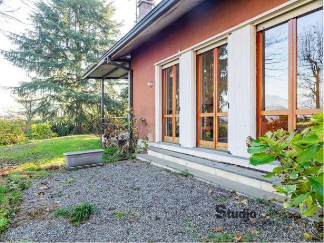 Villa di 260 m² con 5 locali e box auto in vendita a Garbagnate Monastero - Foto 8