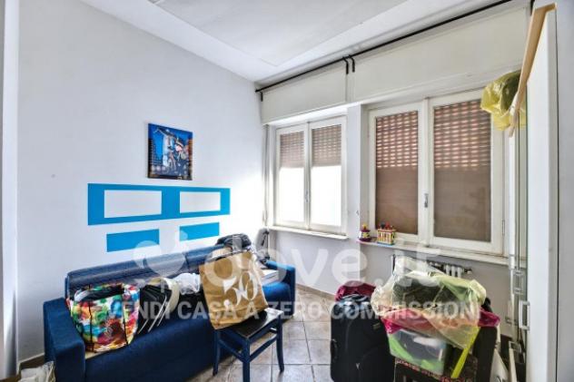 Casa indipendente di 200 m² con 3 locali e box auto in vendita a Sumirago - Foto 8