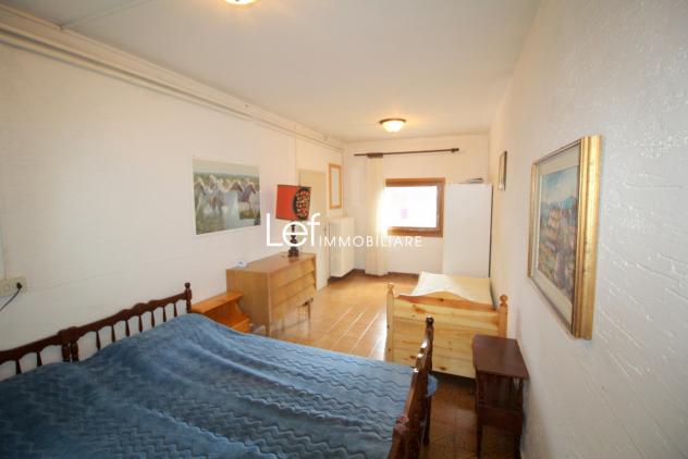 CASA INDIPENDENTE di 8 vani e di 196 mq (VALDOBBIADENE) rif. LC04_3 - Foto 14