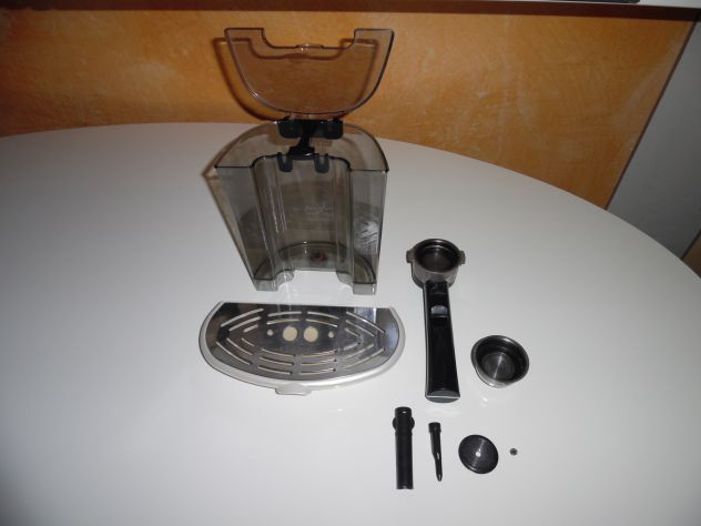 7 PEZZI DI RICAMBIO TENUTI BENE INTEGRI ORIGINALI PER MACCHINE CAFFè DE LONGHI - Foto 3