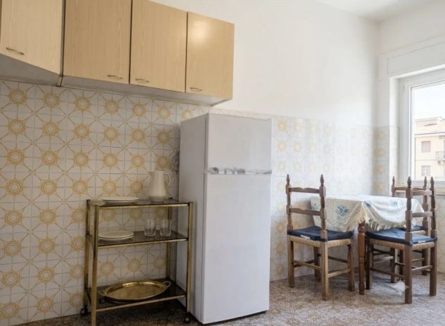 LADISPOLI QUADRILOCALE ARREDATO CON TERRAZZO PRIVATO.