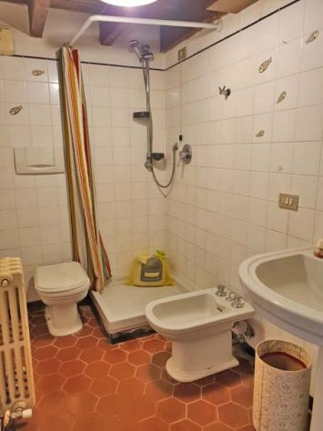 Ampia vista mare, appartamentino su 3 livelli con ampio terreno e parcheggio - Foto 10