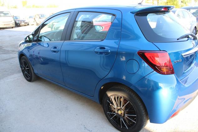 Toyota Yaris 1.4 D-4D 5 porte Lounge - Foto 8
