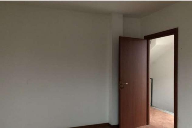 190/2025 U VA - Villetta a schiera a Mercallo - Foto 17