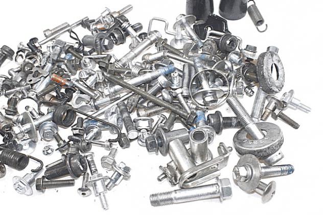 SET VITI BULLONERIA GENERICO SUZUKI GSR 600 2006 - 2011 BOLTS SET - Foto 3