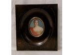 SQUISITA MINIATURA RITRATTO DI DAMA FIRMATA DA GIOVANNI BASILE ROI (1866-1921).
